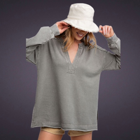 EASEL "All Good Things" Loose & Soft Mineral Washed Top V-Neck Side & Back Slits - Picture 14 of 16